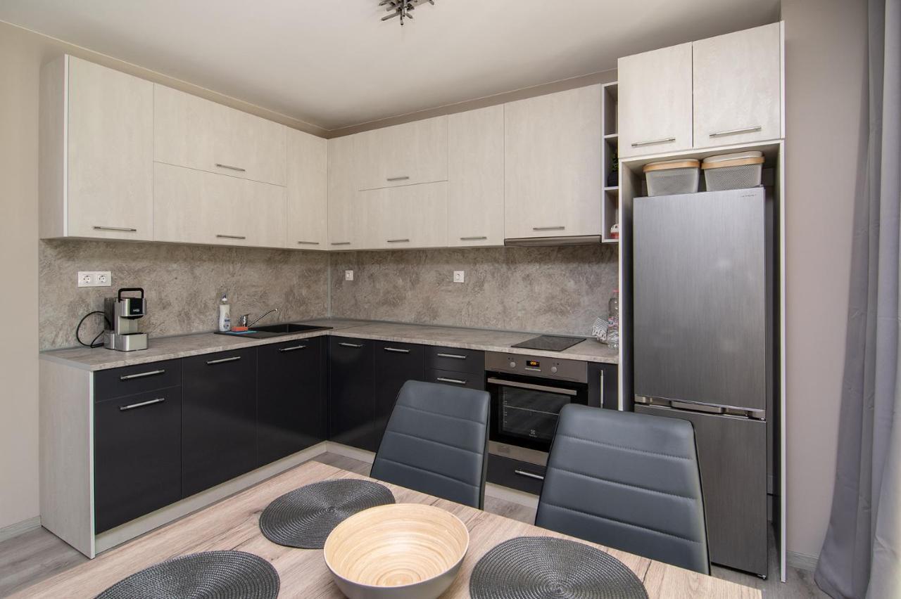 Apartamento Cozy Flats Nearby Center Free Park Area Varna Exterior foto